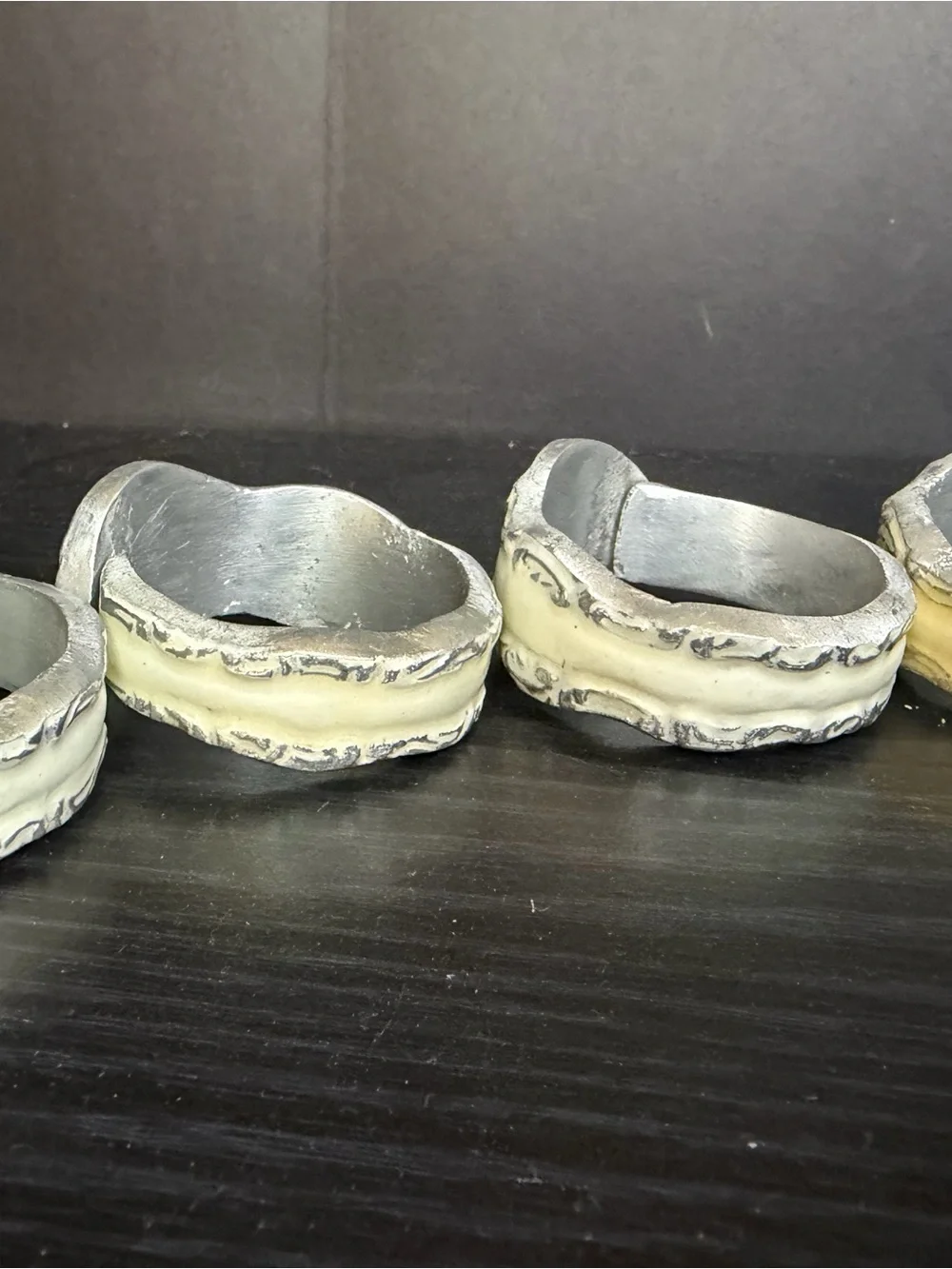 Vintage 6 Napkin Rings SPOON FLATWARE HANDLE DESIGN Metal IVORY CREAM ENAMEL